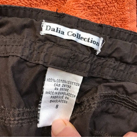 ▪️Dalia Collection Capris - Picture 9 of 11